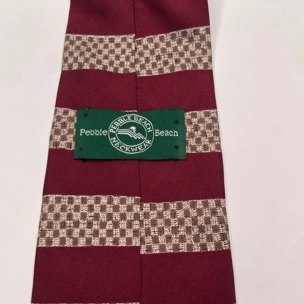 Pebble Beach Men's Art Vintage Golf Course Scene Striped Burgundy Silk Blend Tie